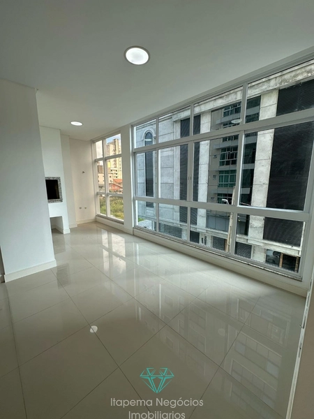 Apartamento em Meia Praia – Conforto e sofisticação perto do mar: 8ª foto da galeria de imagens do imóvel