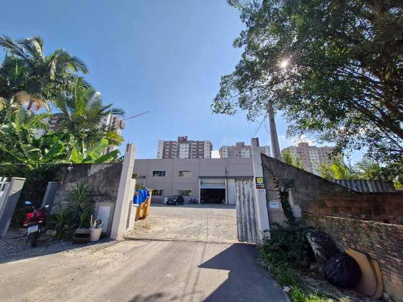 GALPÃO PARA LOCAÇÃO – ALTO SÃO BENTO: 1ª foto da galeria de imagens do imóvel