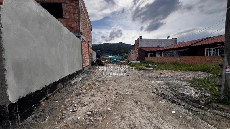 Terreno À Venda em Itapema, Morretes: 1ª foto da galeria de imagens do imóvel