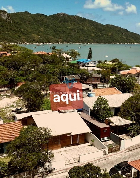 Casa para venda Mobiliada e 3 quartos, 130 m² - Canto Grande, Bombinhas: 2ª foto da galeria de imagens do imóvel
