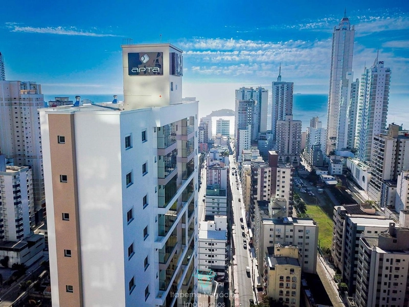 Balneário Camboriú - Centro 3 dormitórios (3 suítes) 3 vagas: 2ª foto da galeria de imagens do imóvel