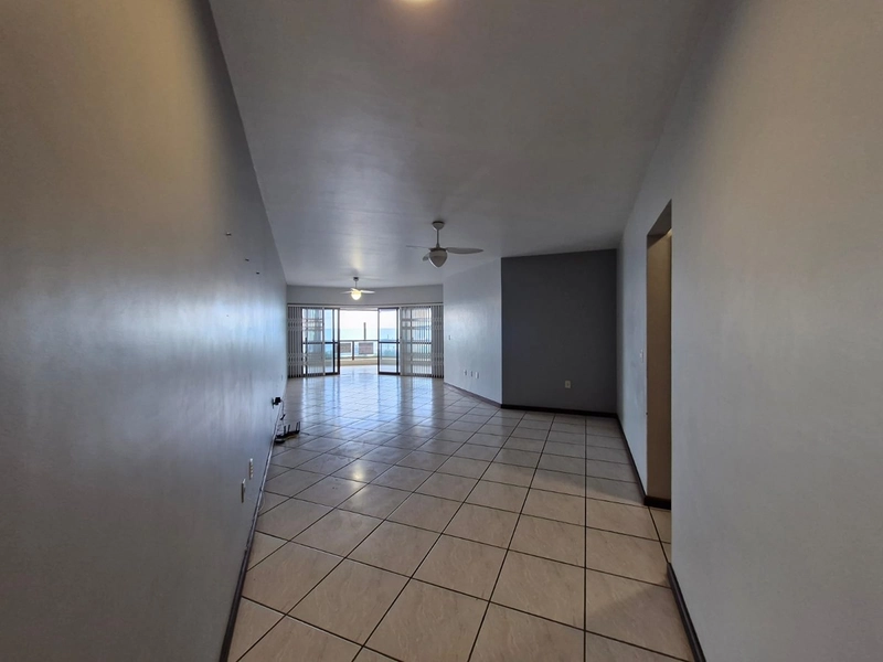 APARTAMENTO À VENDA – FRENTE MAR: 11ª foto da galeria de imagens do imóvel