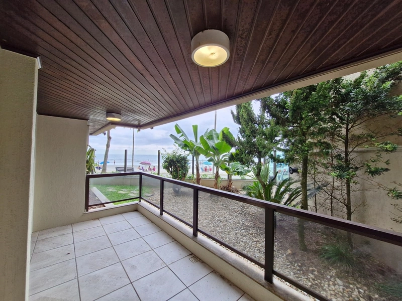 APARTAMENTO À VENDA – FRENTE MAR: 1ª foto da galeria de imagens do imóvel