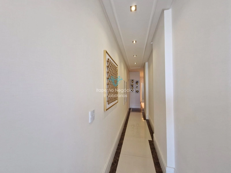 Apartamento mobiliado e decorado, muito luxuoso e frente mar.: 13ª foto da galeria de imagens do imóvel