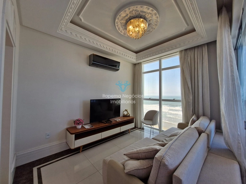 Apartamento mobiliado e decorado, muito luxuoso e frente mar.: 5ª foto da galeria de imagens do imóvel