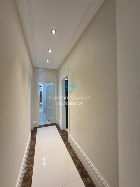 Apartamento mobiliado e decorado, muito luxuoso e frente mar.: 14ª foto da galeria de imagens do imóvel