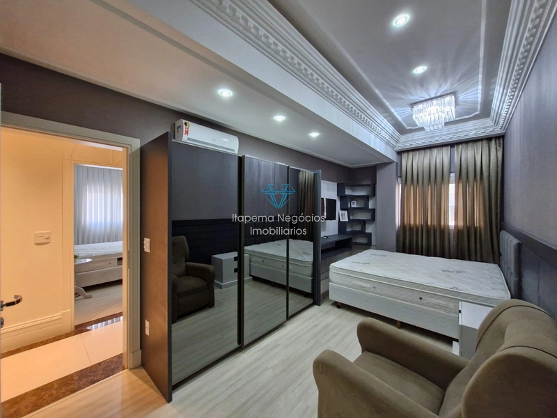 Apartamento mobiliado e decorado, muito luxuoso e frente mar.: 17ª foto da galeria de imagens do imóvel