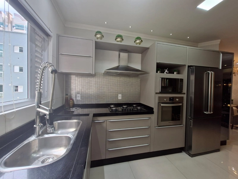 Apartamento 3 Dormitórios Sendo 3 Suítes - Meia Praia - Itapema / SC: 7ª foto da galeria de imagens do imóvel