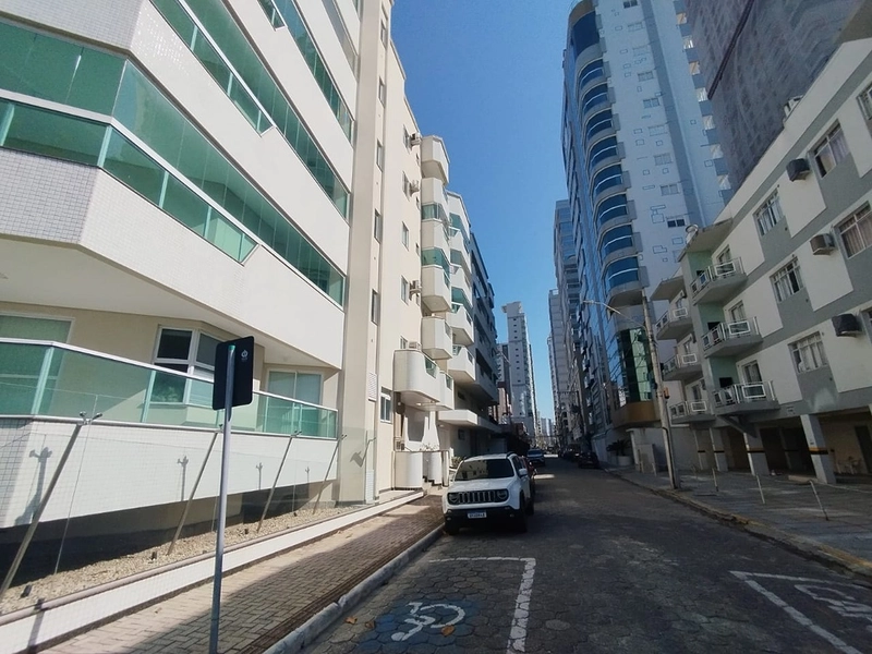 REALIZE UM SONHO. Apartamento localizado na quadra mar no bairro Meia Praia-Itapema.: 4ª foto da galeria de imagens do imóvel