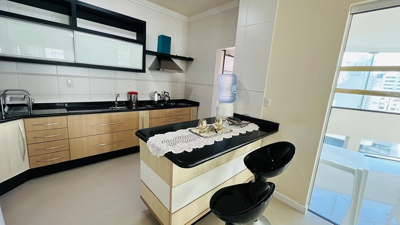  APARTAMENTO MOBILIADO PARA VENDA EM MEIA PRAIA. : 13ª foto da galeria de imagens do imóvel