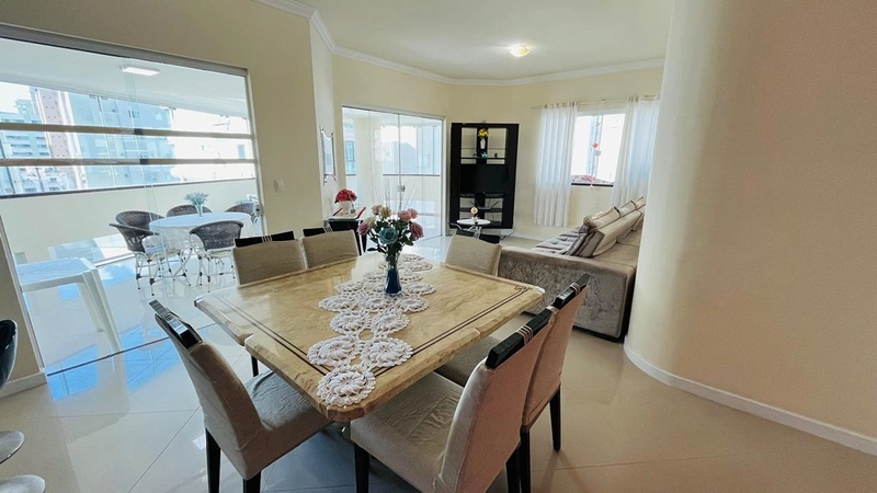  APARTAMENTO MOBILIADO PARA VENDA EM MEIA PRAIA. : 8ª foto da galeria de imagens do imóvel