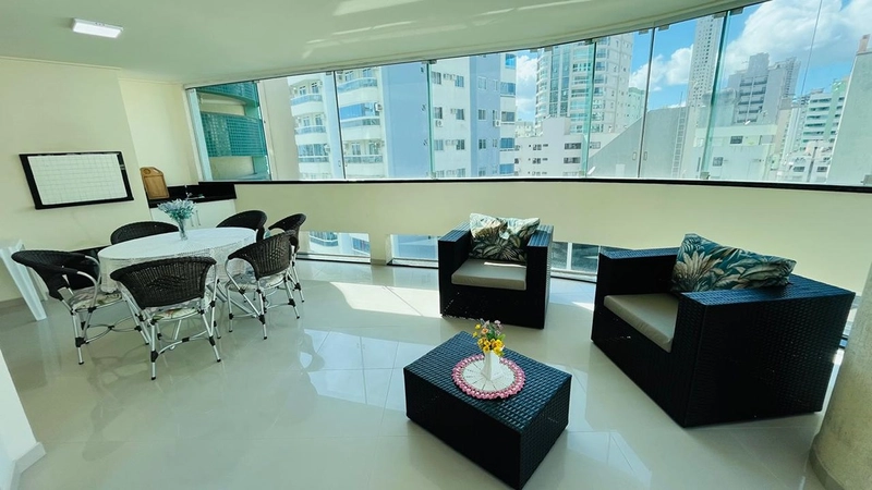  APARTAMENTO MOBILIADO PARA VENDA EM MEIA PRAIA. : 1ª foto da galeria de imagens do imóvel