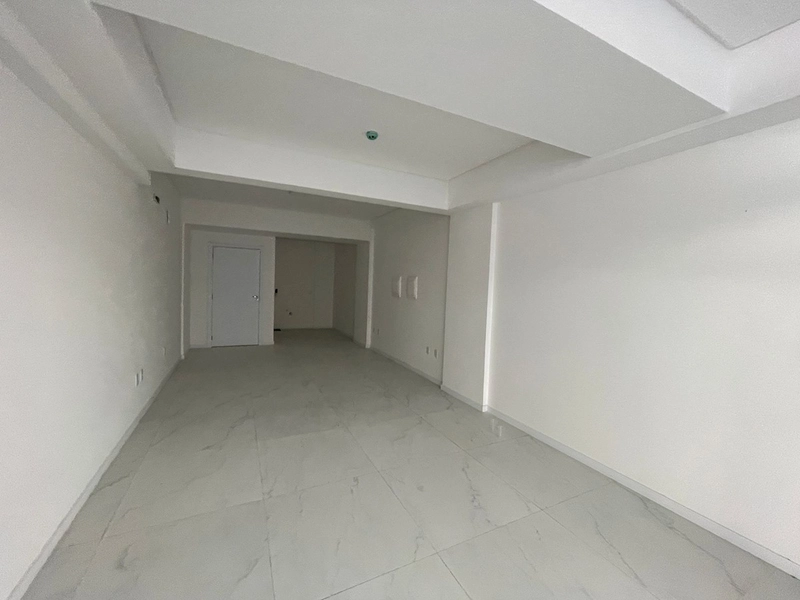 Sala Comercial para Locação – Meia Praia: 8ª foto da galeria de imagens do imóvel