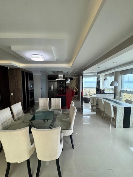 APARTAMENTO NA MEIA PRAIA ITAPEMA | 3 SUÍTES | 200M²: 3ª foto da galeria de imagens do imóvel