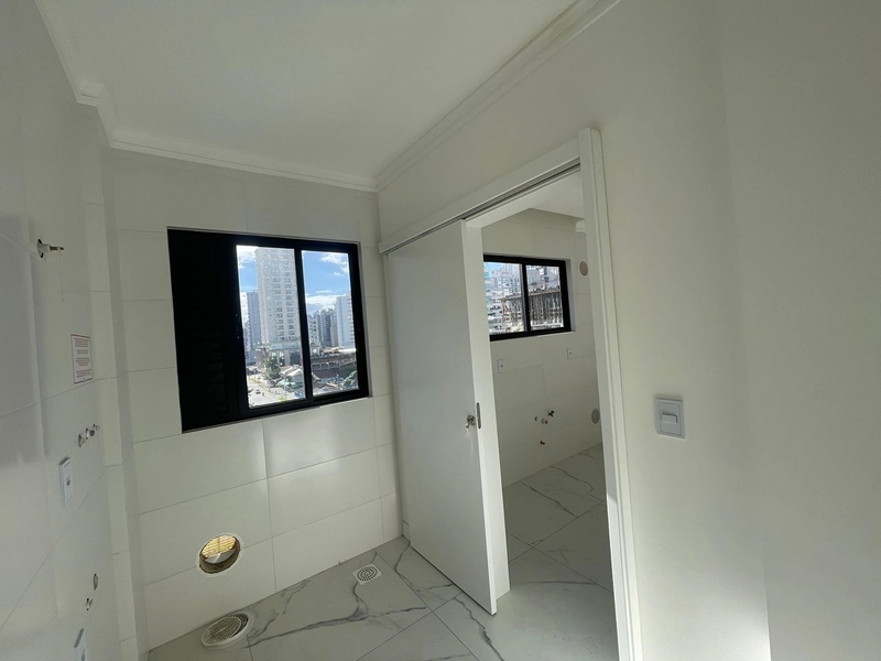 LOCAÇÃO DE APARTAMENTO – MEIA PRAIA | TERCEIRA QUADRA: 9ª foto da galeria de imagens do imóvel