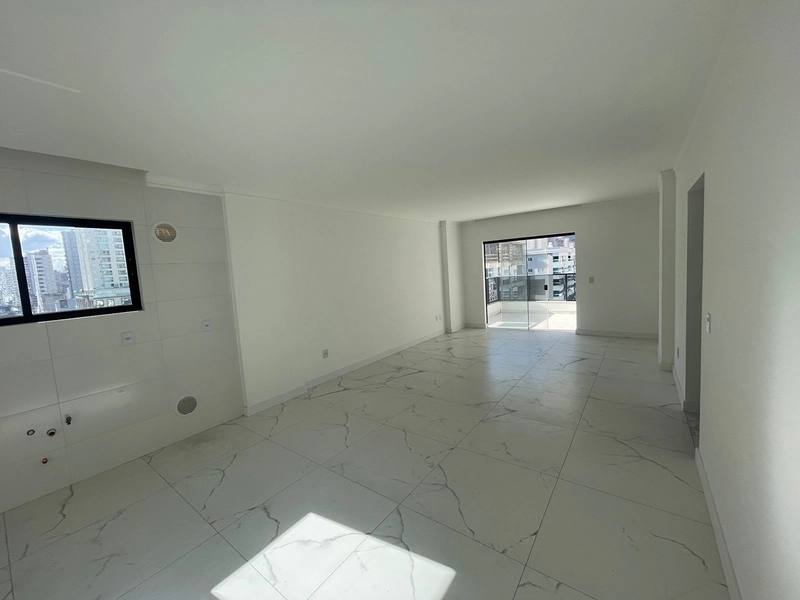 LOCAÇÃO DE APARTAMENTO – MEIA PRAIA | TERCEIRA QUADRA: 3ª foto da galeria de imagens do imóvel