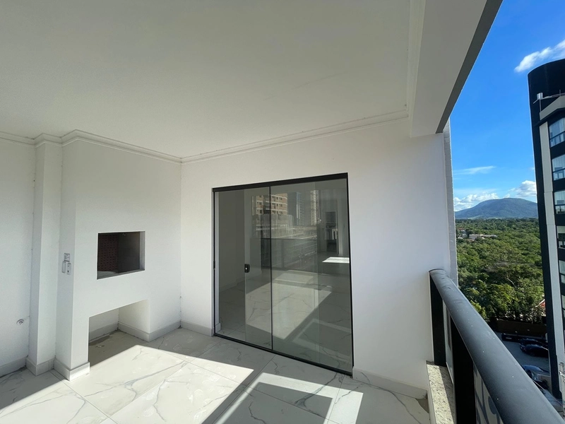 LOCAÇÃO DE APARTAMENTO – MEIA PRAIA | TERCEIRA QUADRA: 2ª foto da galeria de imagens do imóvel