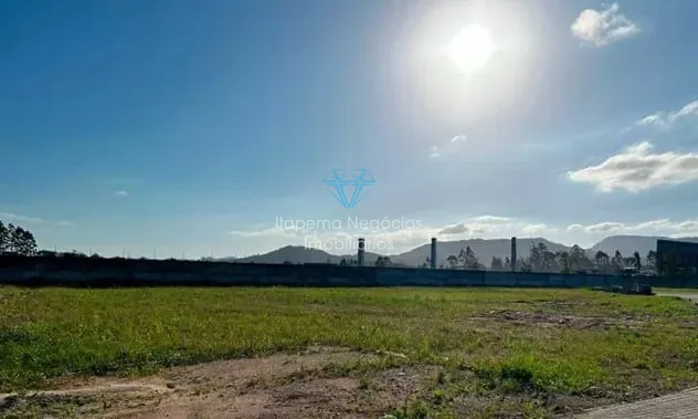 Lote - Porto Belo/SC: 1ª foto da galeria de imagens do imóvel