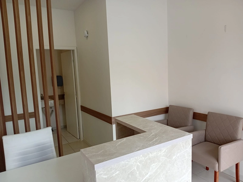 Sala comercial mobiliada para locação – Meia Praia, Itapema: 2ª foto da galeria de imagens do imóvel