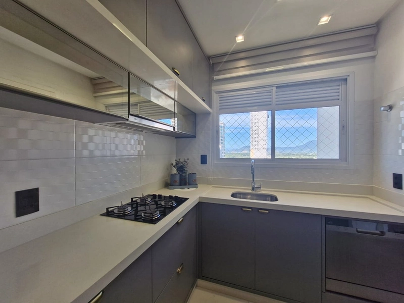 Apartamento finamente mobiliado e decorado localizado na segunda quadra do bairro Meia Praia Itapema.: 18ª foto da galeria de imagens do imóvel