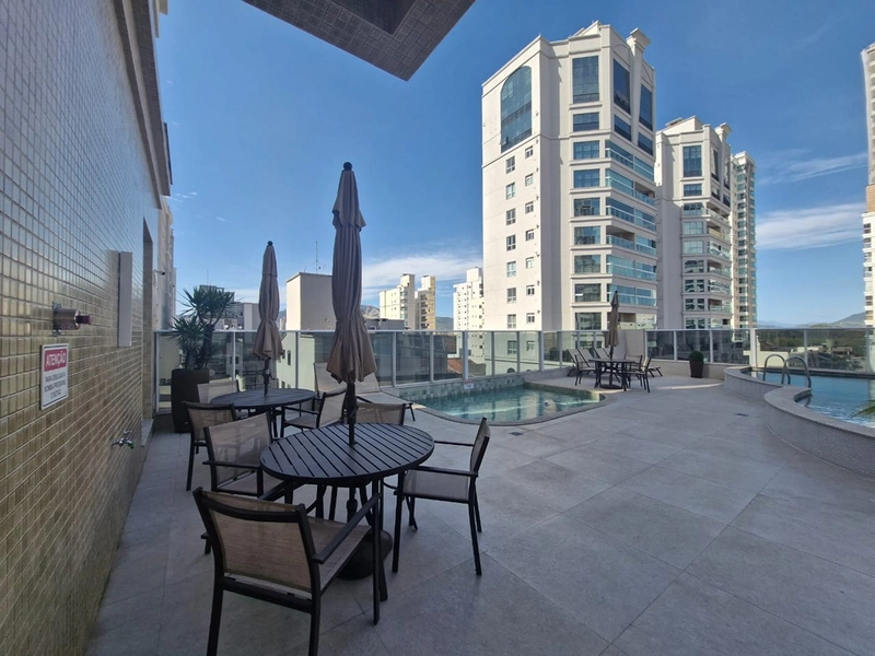 Apartamento finamente mobiliado e decorado localizado na segunda quadra do bairro Meia Praia Itapema.: 54ª foto da galeria de imagens do imóvel