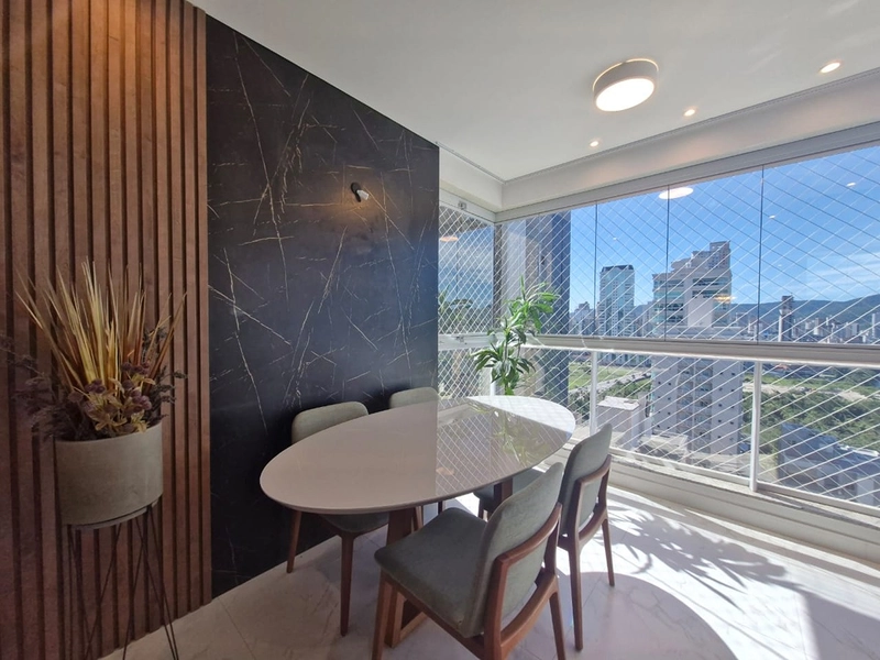 Apartamento finamente mobiliado e decorado localizado na segunda quadra do bairro Meia Praia Itapema.: 26ª foto da galeria de imagens do imóvel