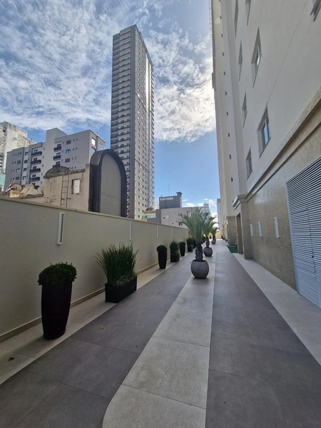 Apartamento finamente mobiliado e decorado localizado na segunda quadra do bairro Meia Praia Itapema.: 47ª foto da galeria de imagens do imóvel