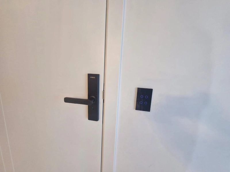 Apartamento finamente mobiliado e decorado localizado na segunda quadra do bairro Meia Praia Itapema.: 11ª foto da galeria de imagens do imóvel