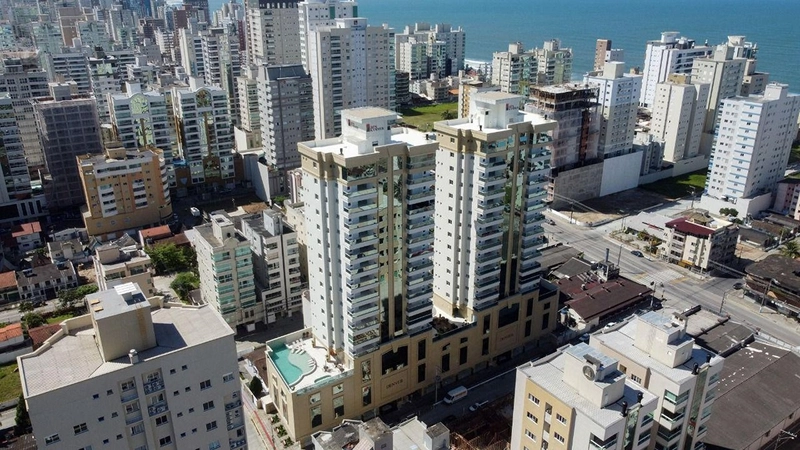 Apartamento finamente mobiliado e decorado localizado na segunda quadra do bairro Meia Praia Itapema.: 82ª foto da galeria de imagens do imóvel