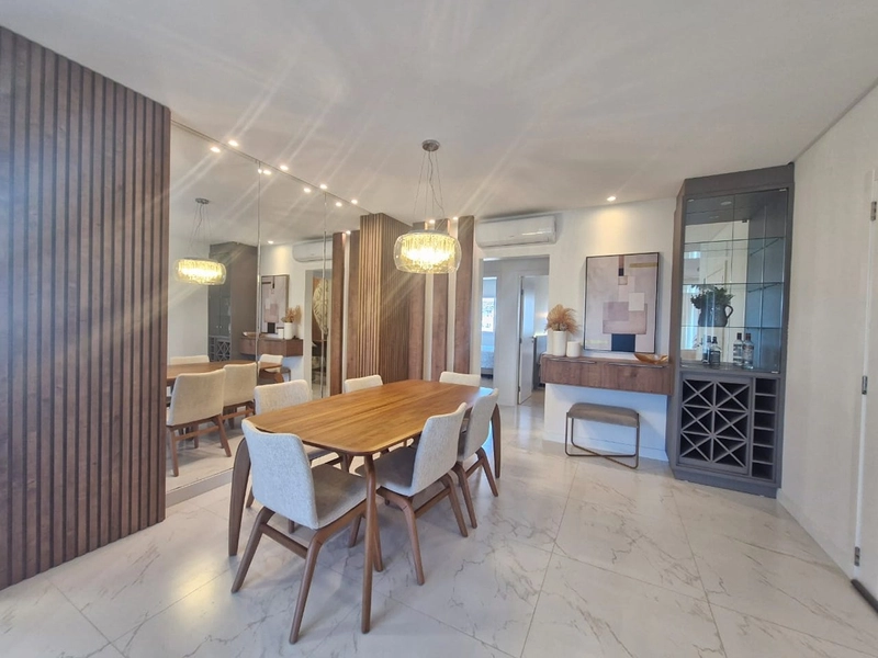 Apartamento finamente mobiliado e decorado localizado na segunda quadra do bairro Meia Praia Itapema.: 13ª foto da galeria de imagens do imóvel