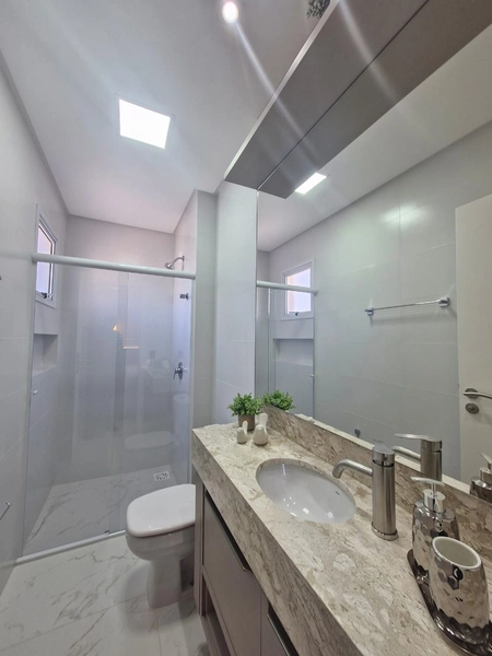 Apartamento finamente mobiliado e decorado localizado na segunda quadra do bairro Meia Praia Itapema.: 40ª foto da galeria de imagens do imóvel