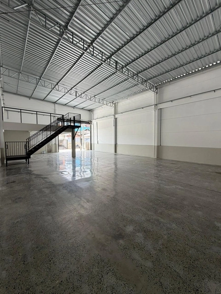 Galpão para locação no bairro Alto São Bento, em Itapema/SC.: 6ª foto da galeria de imagens do imóvel