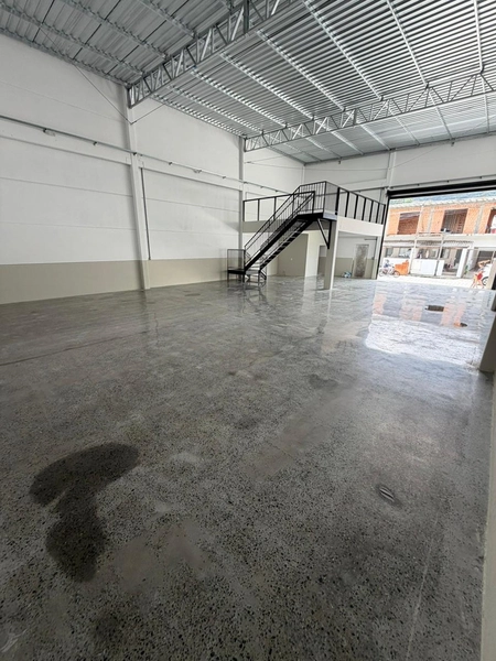 Galpão para locação no bairro Alto São Bento, em Itapema/SC.: 5ª foto da galeria de imagens do imóvel