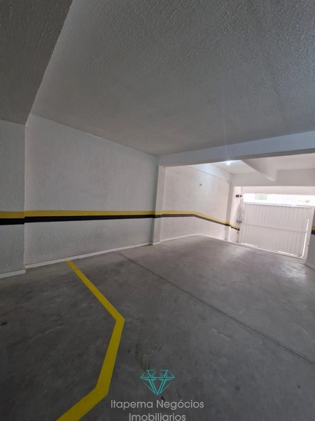 Apartamento quadra mar em Itapema.: 1ª foto da galeria de imagens do imóvel
