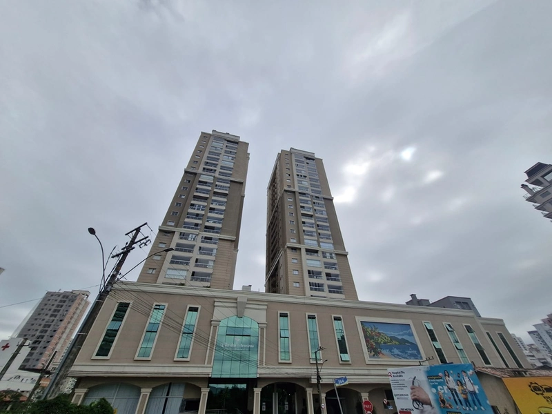 VENDA DE APARTAMENTO – MEIA PRAIA | QUARTA QUADRA: 50ª foto da galeria de imagens do imóvel