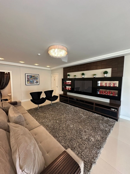 Apartamento com 3 suítes, sendo 1 com hidromassagem, à venda no Centro: 9ª foto da galeria de imagens do imóvel
