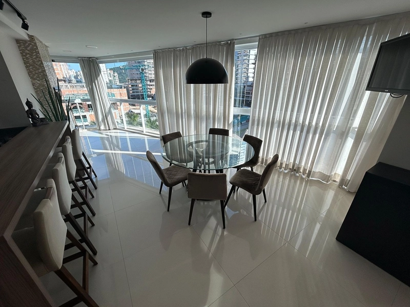 Apartamento com 3 suítes, sendo 1 com hidromassagem, à venda no Centro: 5ª foto da galeria de imagens do imóvel