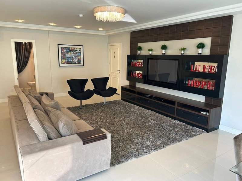 Apartamento com 3 suítes, sendo 1 com hidromassagem, à venda no Centro: 4ª foto da galeria de imagens do imóvel