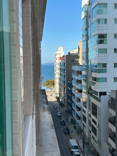 Apartamento com 3 suítes, sendo 1 com hidromassagem, à venda no Centro: 3ª foto da galeria de imagens do imóvel