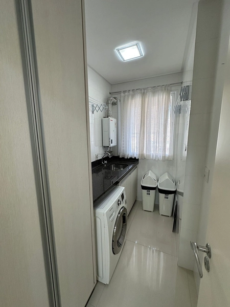 Apartamento com 3 suítes, sendo 1 com hidromassagem, à venda no Centro: 11ª foto da galeria de imagens do imóvel