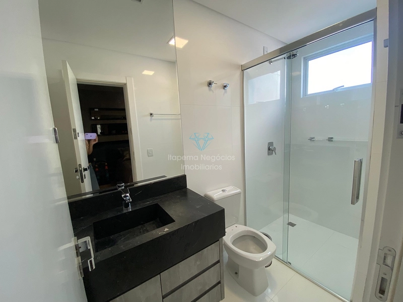 Apartamento 4 Dormitórios Sendo 4 Suítes - Frente para o mar.: 33ª foto da galeria de imagens do imóvel