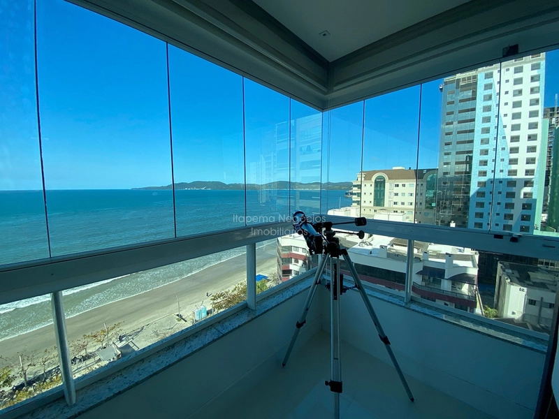 Apartamento 4 Dormitórios Sendo 4 Suítes - Frente para o mar.: 15ª foto da galeria de imagens do imóvel