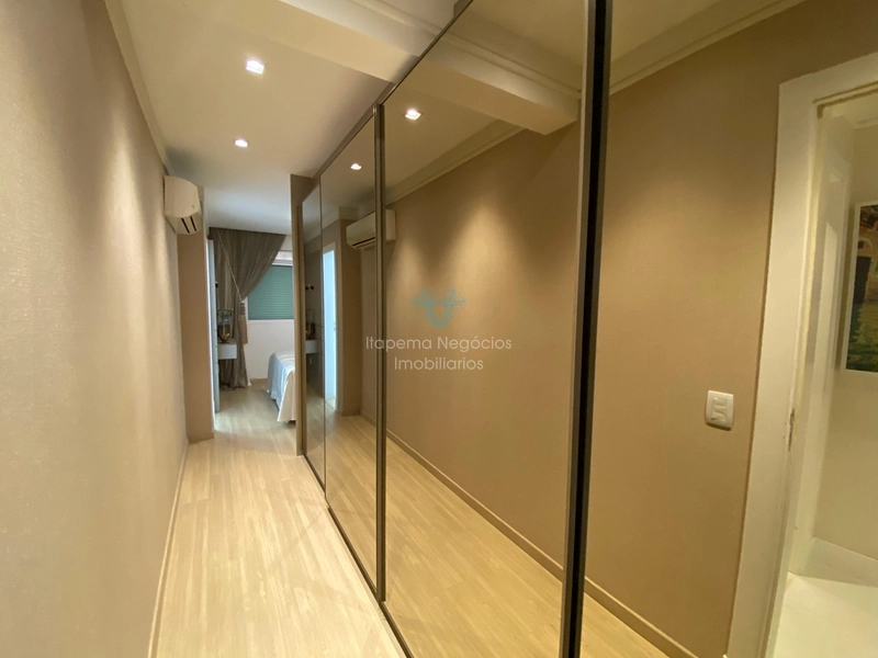 Apartamento 4 Dormitórios Sendo 4 Suítes - Frente para o mar.: 35ª foto da galeria de imagens do imóvel