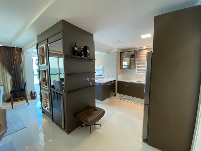 Apartamento 4 Dormitórios Sendo 4 Suítes - Frente para o mar.: 8ª foto da galeria de imagens do imóvel