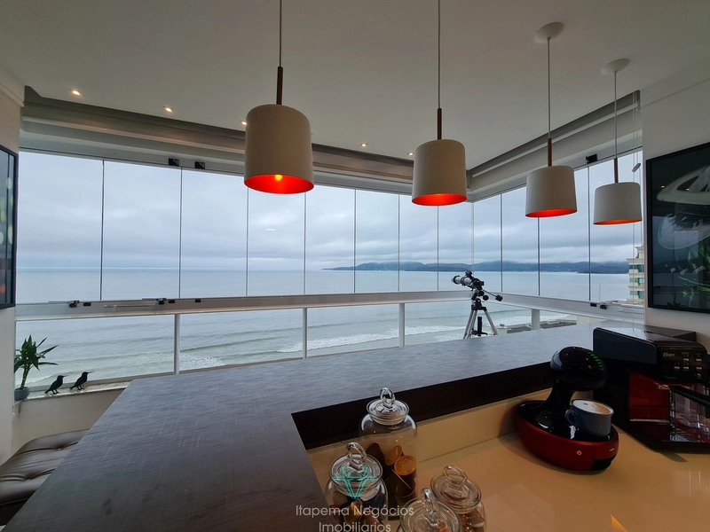 Apartamento 4 Dormitórios Sendo 4 Suítes - Frente para o mar.: 2ª foto da galeria de imagens do imóvel