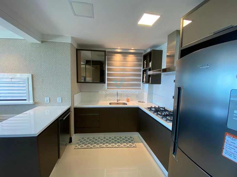 Apartamento 4 Dormitórios Sendo 4 Suítes - Frente para o mar.: 11ª foto da galeria de imagens do imóvel