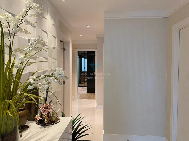 Apartamento 4 Dormitórios Sendo 4 Suítes - Frente para o mar.: 25ª foto da galeria de imagens do imóvel