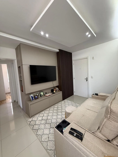 Apartamento à venda em Meia Praia: 1ª foto da galeria de imagens do imóvel