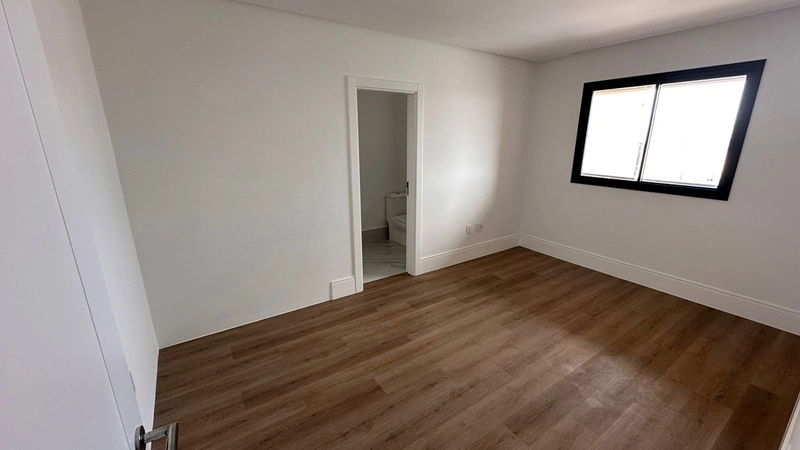 Apartamento à Venda em Meia Praia – Alto Padrão: 10ª foto da galeria de imagens do imóvel