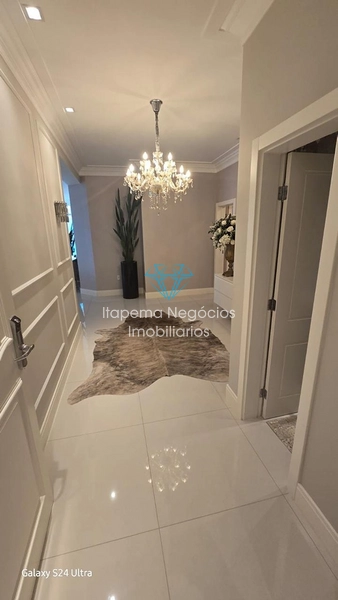 APARTAMENTO MOBILIADO, VISTA MAR - NO CORAÇÃO DE ITAPEMA: 3ª foto da galeria de imagens do imóvel